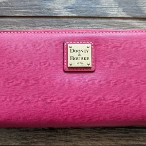 Dooney & Bourke Zippered Wallet